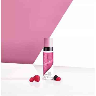ST.TROPEZ Self Tan Berry Sorbet Pianka Brązująca do Ciała 200ml