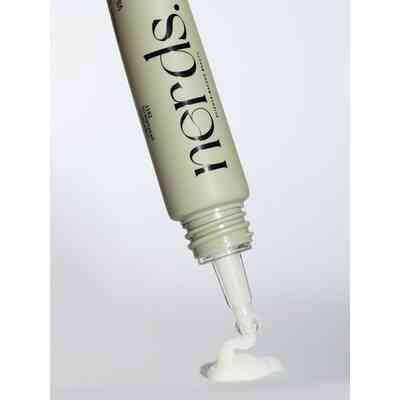 Nerds. 5% THD Ascorbate Brightening Rozjaśniający Krem pod Oczy z Witaminą C 15ml